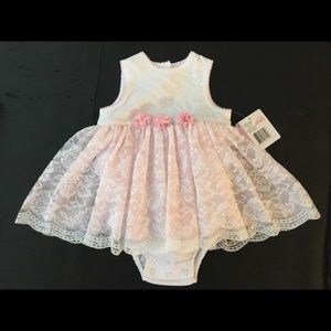 New beautiful baby girl lace dress